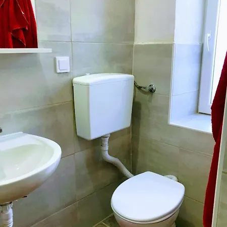 Center Arena Belvedere And Gæstehus