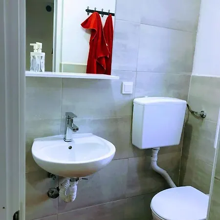 Gæstehus Center Arena Belvedere And Pula