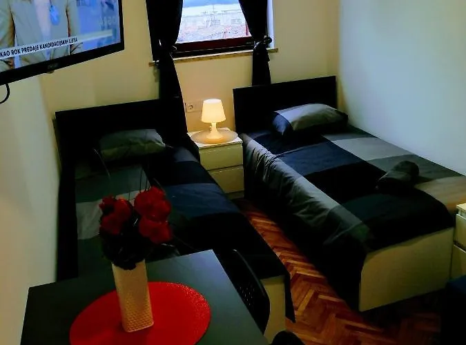 Center Arena Belvedere And *